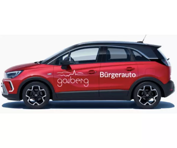 rotes Auto mit schwarzem Reifen und weißer Schrift